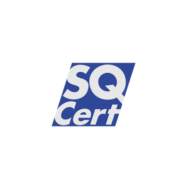 Logo von SQ Cert in weißer Schrift auf schrägem, blauen Hintergrund