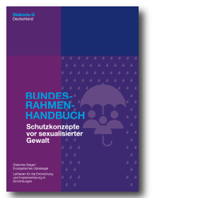 Titelblatt des Bundesrahmenhandbuchs zu Schutzkonzepten vor sexualisierter Gewalt mit stilisiertem Symbol von Personen unter einem Regenschirm auf lila Hintergrund